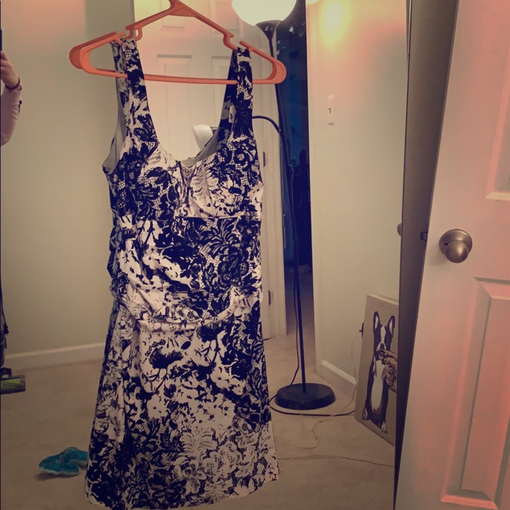 Beautiful, fitted dress